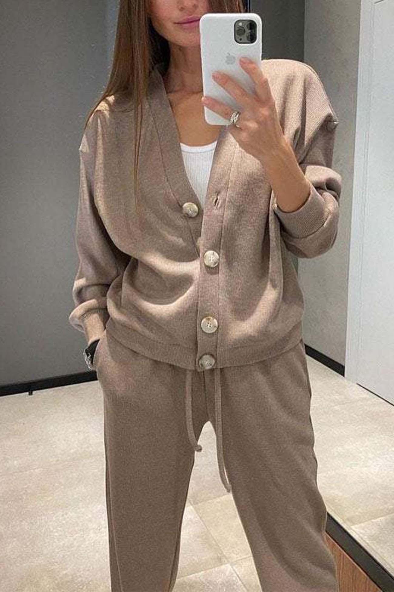 Classic Vintage Cardigan with a Flattering Fit