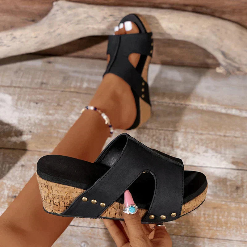 Graceful Orthopedic Sandals for Modern Look