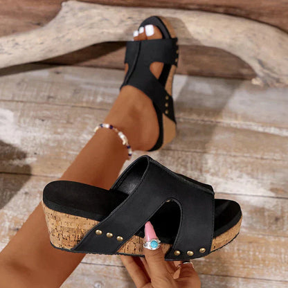 Graceful Orthopedic Sandals for Modern Look