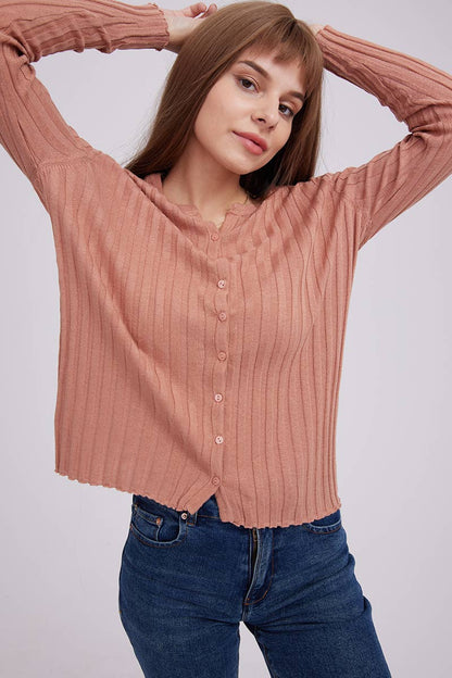 Beautifully Crafted Cardigan in a Classic Style