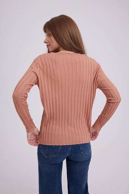 Beautifully Crafted Cardigan in a Classic Style