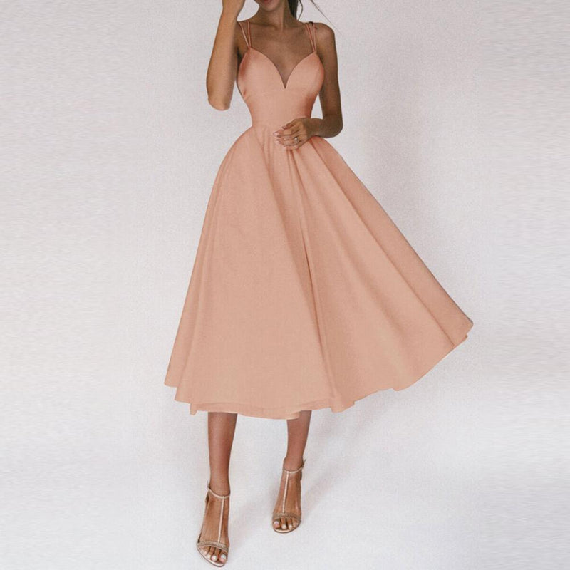 Gracefully Styled Dress for Any Occasion