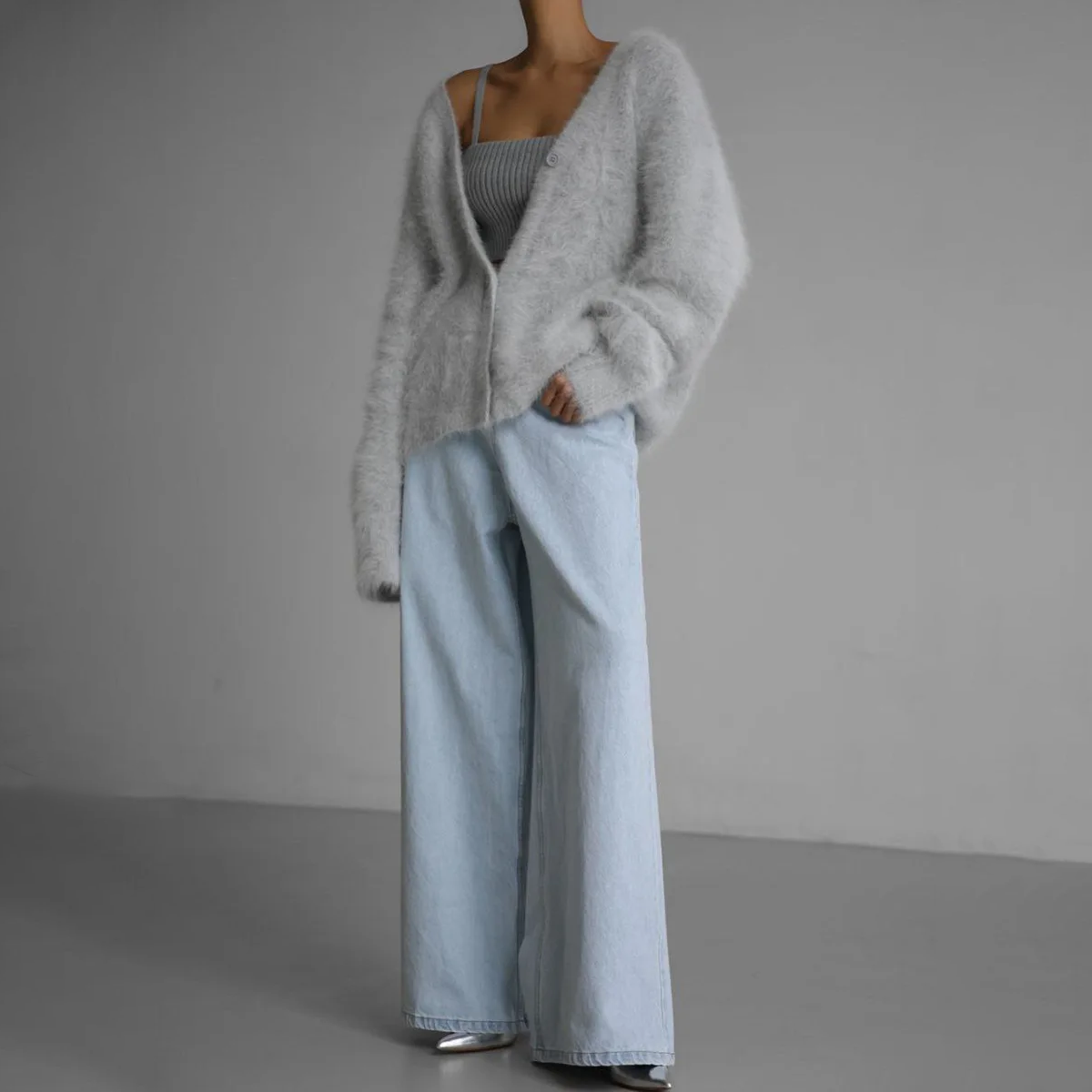 Elegantly Styled Cardigan for Everyday Wear