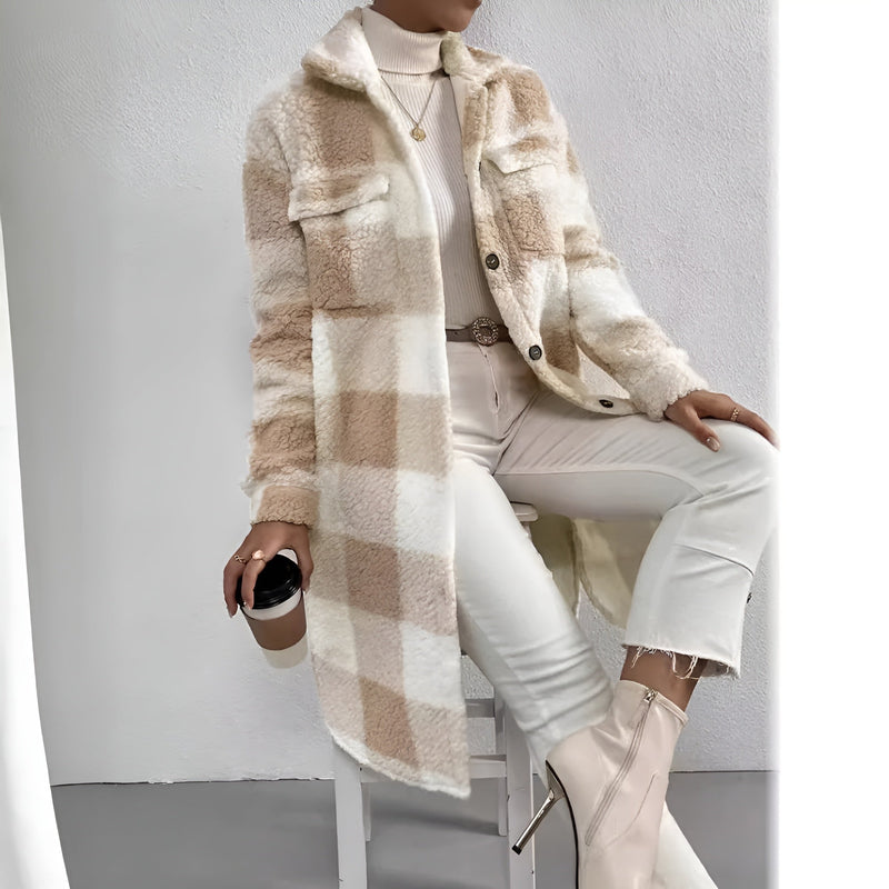 Gracefully Styled Coat for Any Occasion