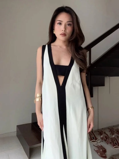 Effortlessly Elegant Garment with a Timeless Design