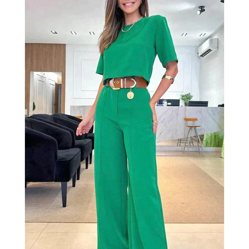 Effortlessly Elegant Garment with a Timeless Design