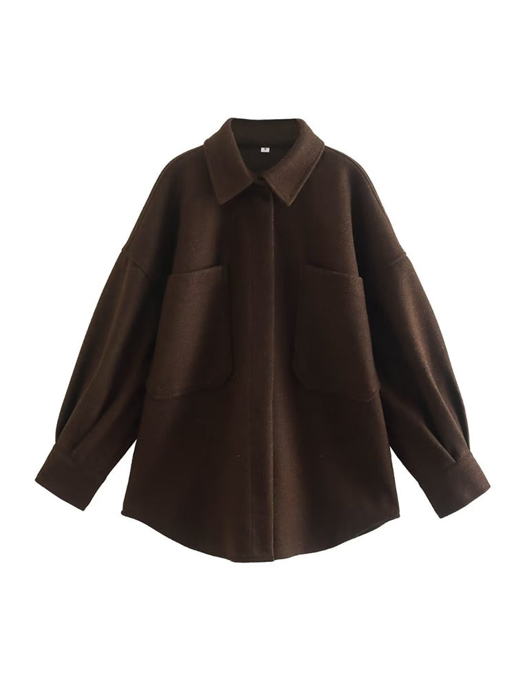 Sophisticated Blouse with a Clean Classic Look