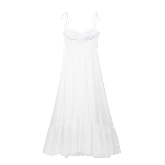 Gracefully Styled Garment for Any Occasion