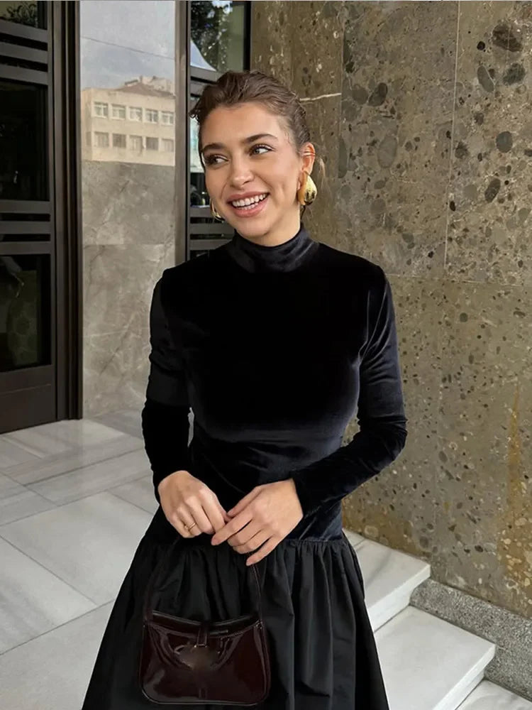 A Vintage Style Dress with Delicate Timeless Details