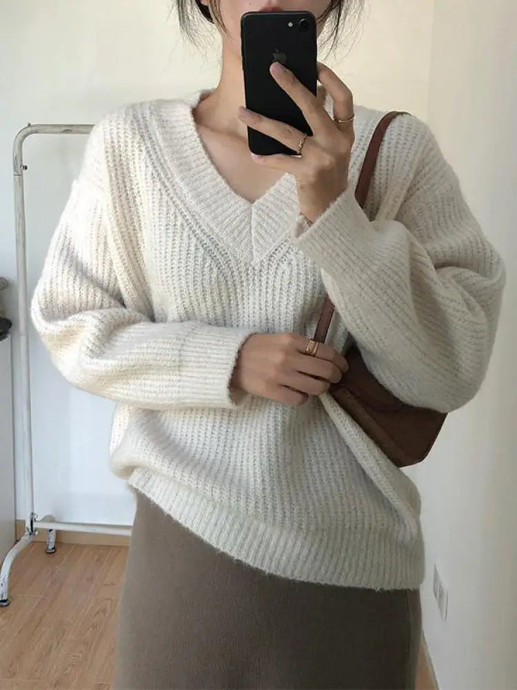 Elegantly Styled Sweater for Everyday Wear