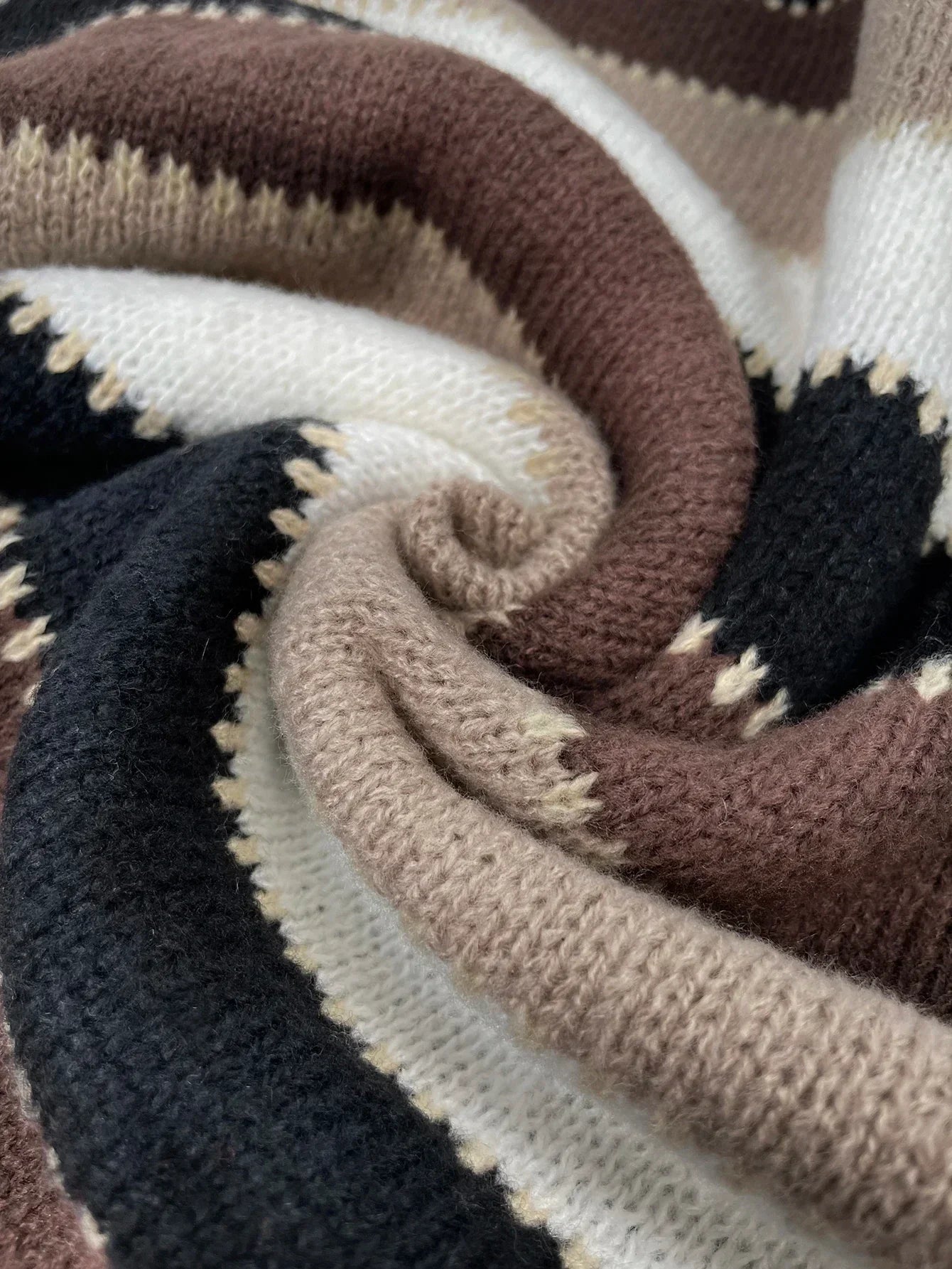 Classic Vintage Sweater with a Flattering Fit