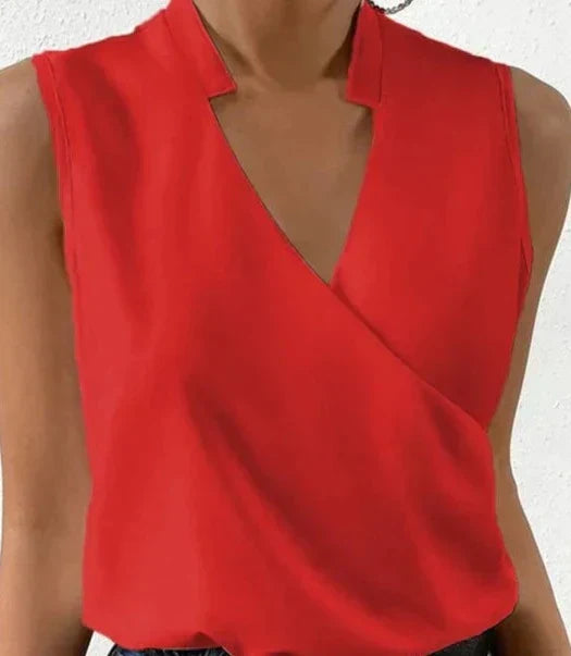 Polished Top with an Effortless Classic Look