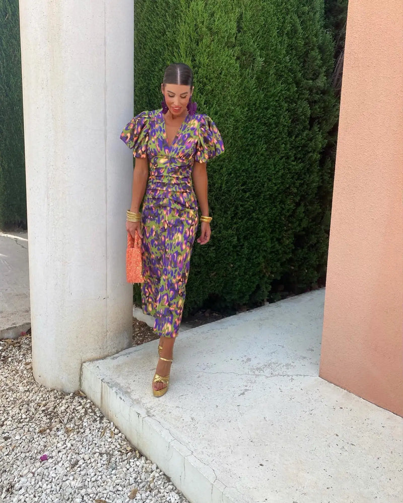 Classic Vintage & Enduringly Stylish Dress