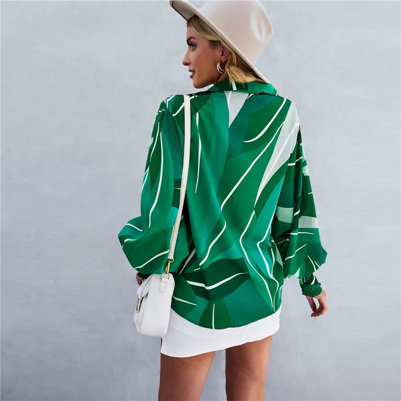 Beautifully Crafted Blouse in a Classic Style
