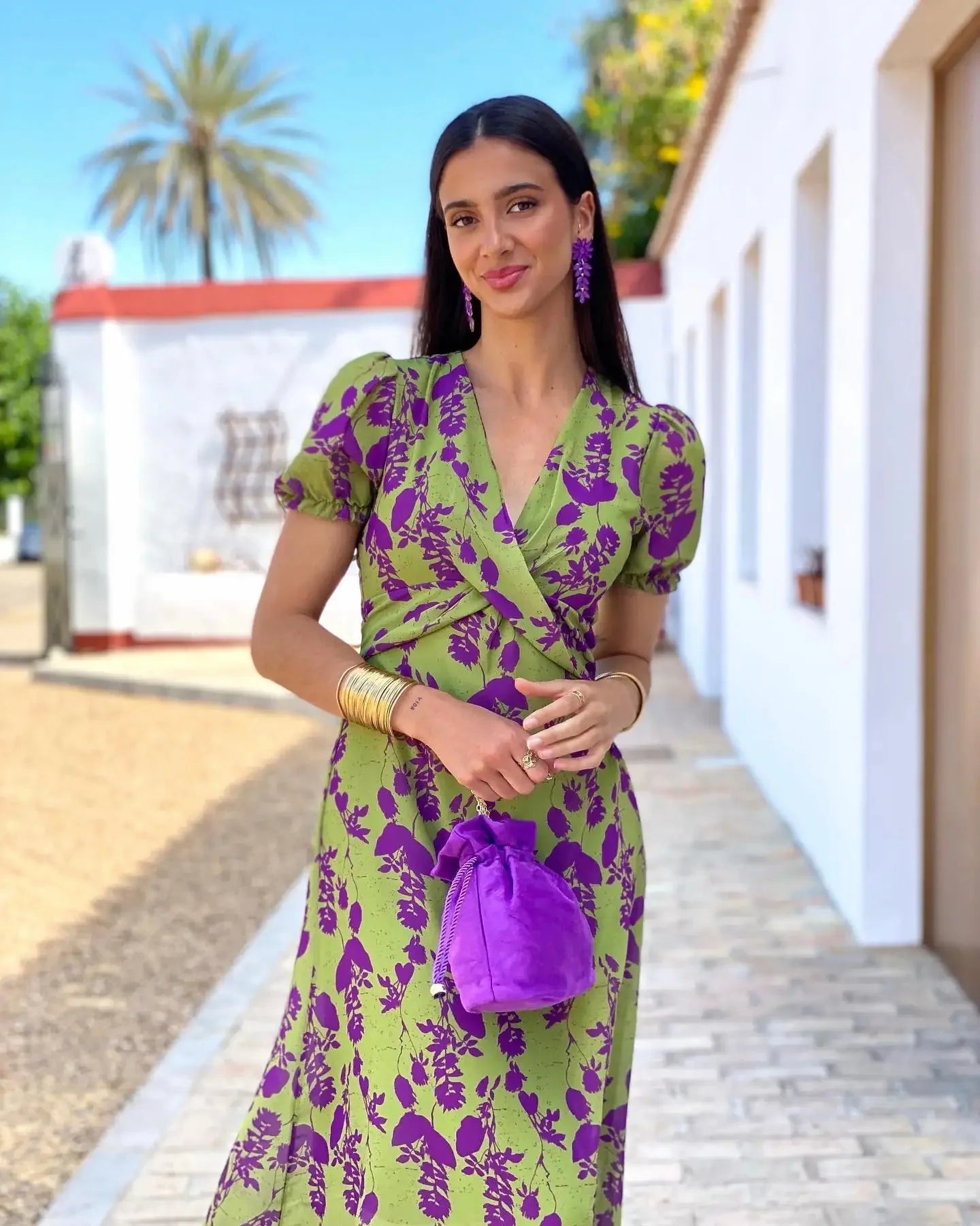 Well Tailored Dress with a Graceful Silhouette