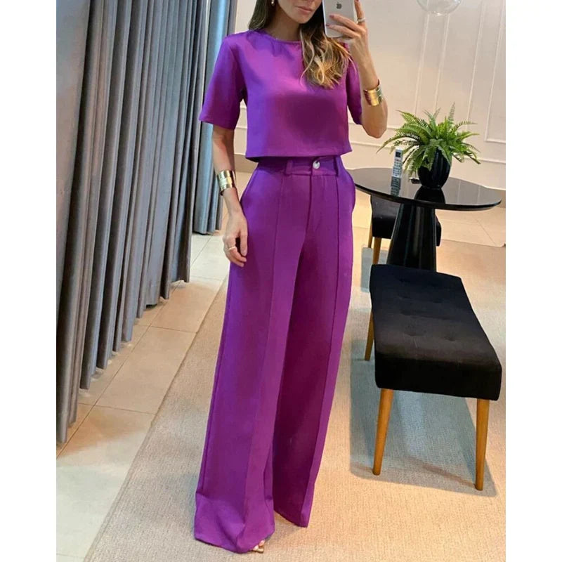 Effortlessly Elegant Garment with a Timeless Design