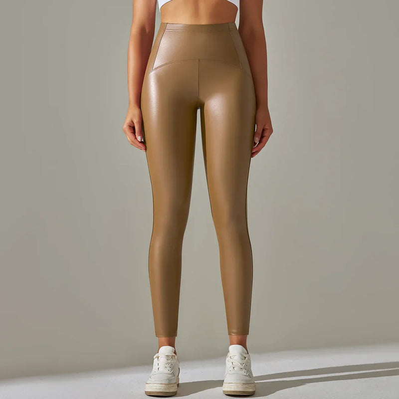Elegantly Styled Trousers for Everyday Wear