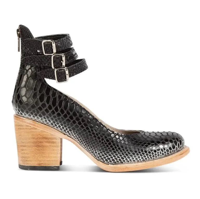 Graceful Orthopedic Shoes for Modern Look