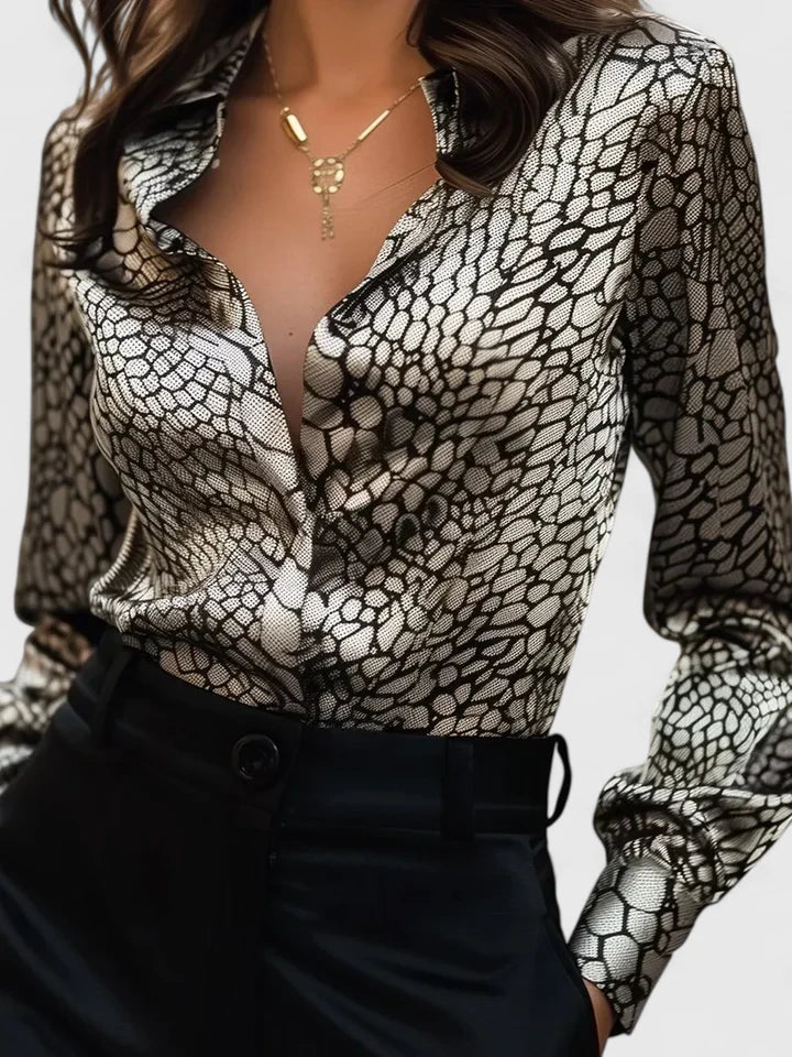 Classic Vintage & Enduringly Stylish Blouse