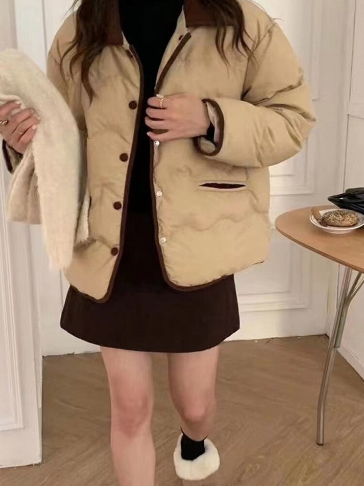 Effortlessly Elegant Coat with a Timeless Design