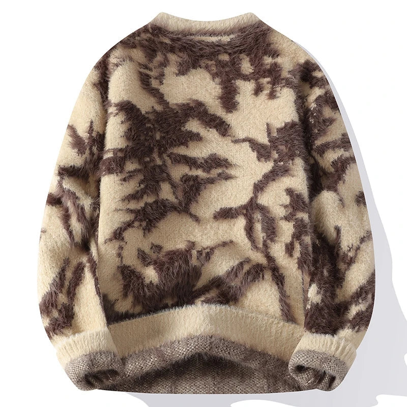 Well Tailored Sweater with a Graceful Silhouette