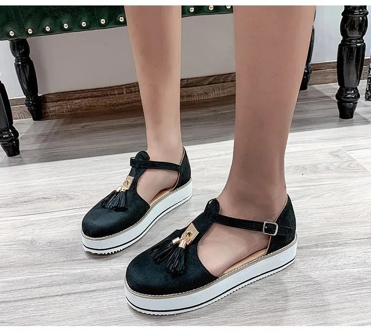 Graceful Orthopedic Slippers for Modern Look