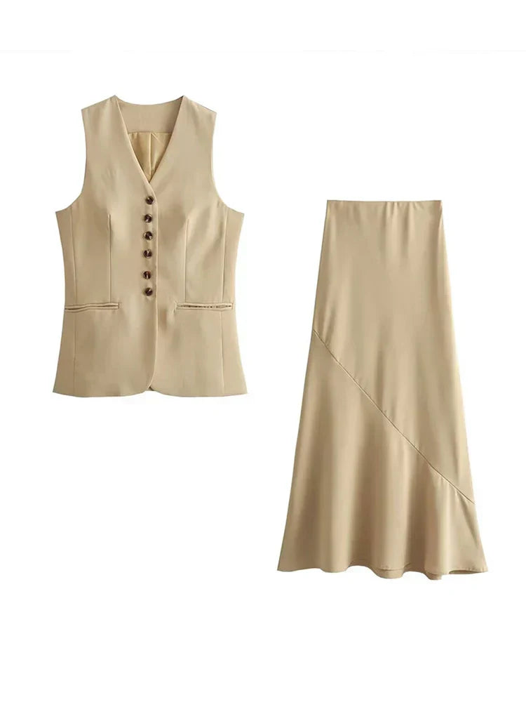 Gracefully Styled Garment for Any Occasion