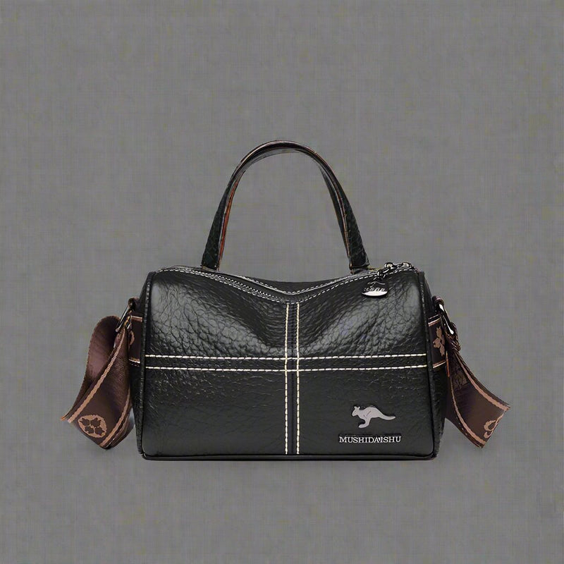 Well Tailored Bag with a Graceful Silhouette
