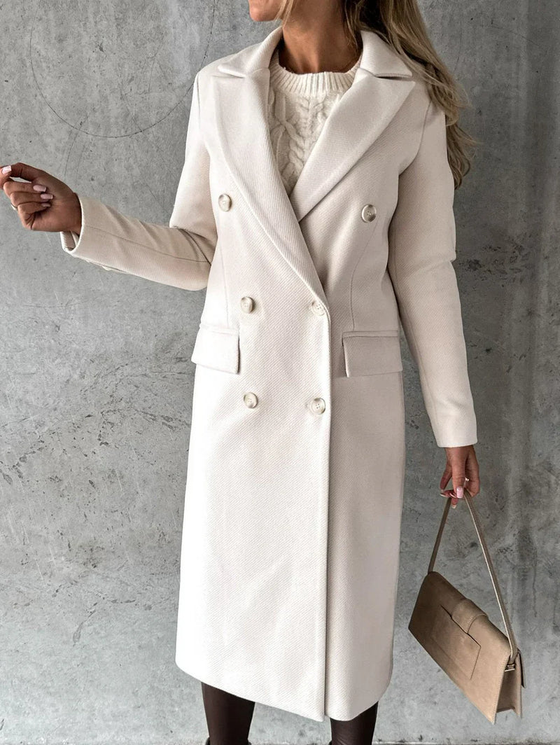 Effortlessly Elegant Coat with a Timeless Design