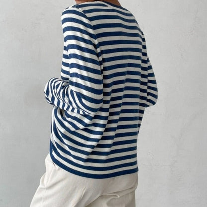 Beautifully Finished Top in a Timeless Design