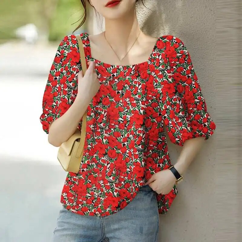 Classic Vintage Blouse with a Flattering Fit