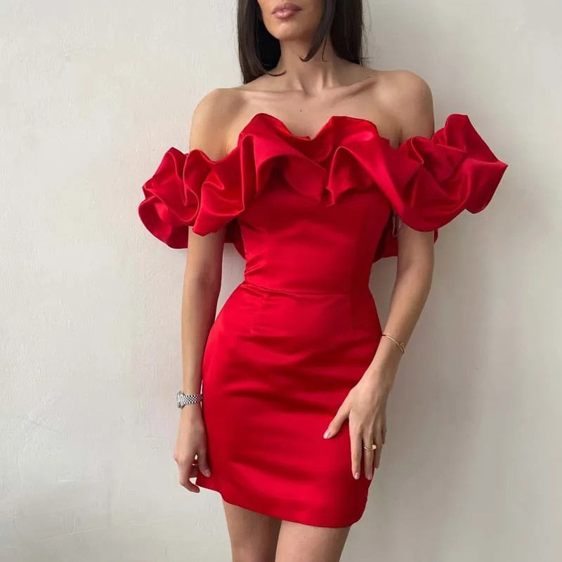 Gracefully Styled Dress for Any Occasion