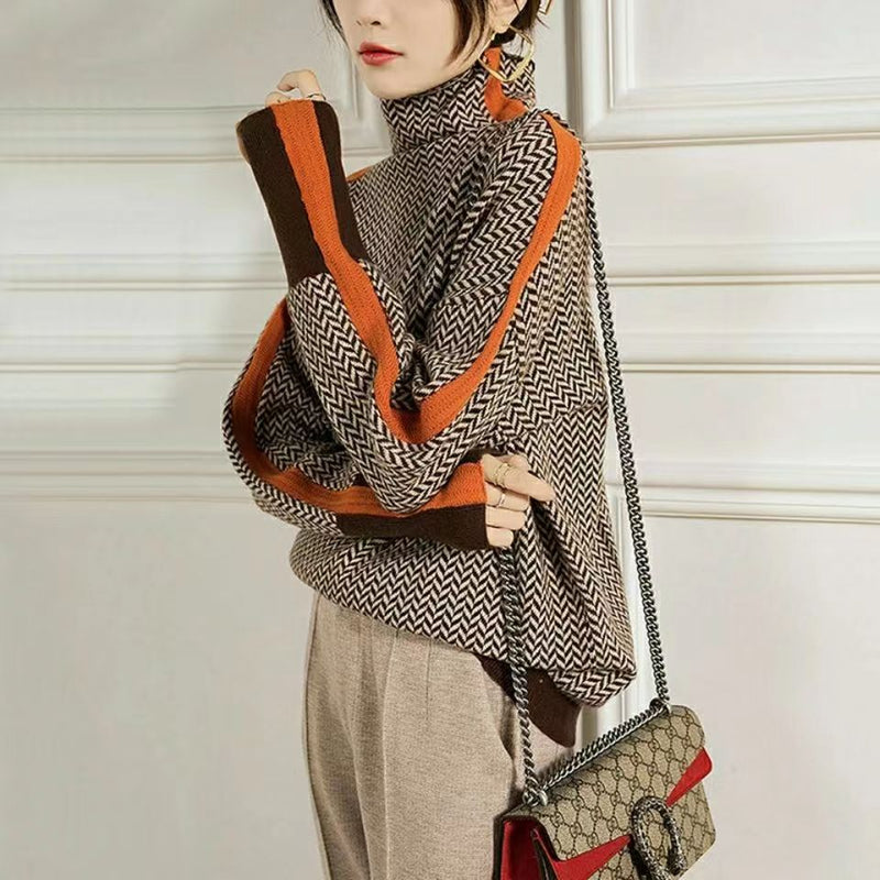 Well Tailored Sweater with a Graceful Silhouette