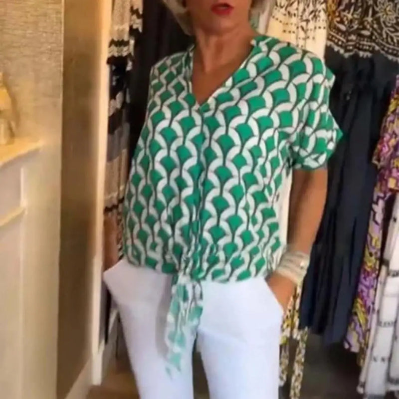 Elegantly Styled Blouse for Everyday Wear