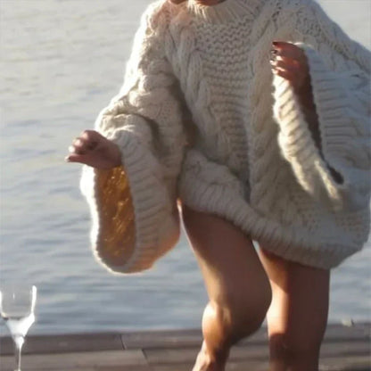 Well Tailored Sweater with a Graceful Silhouette