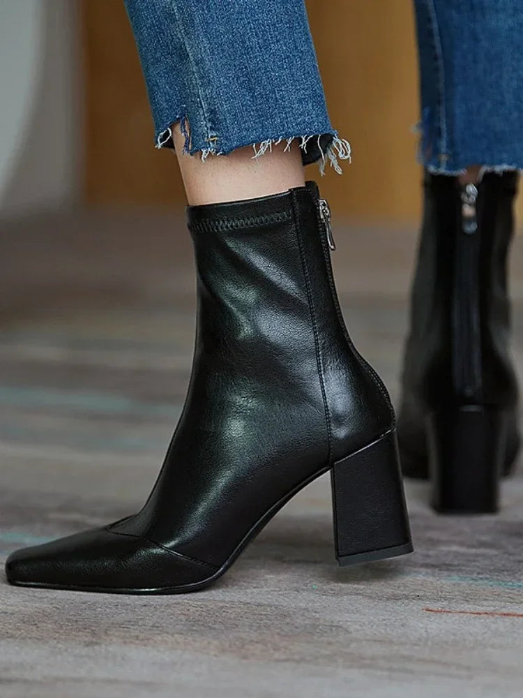 Graceful Orthopedic Boots for Modern Look