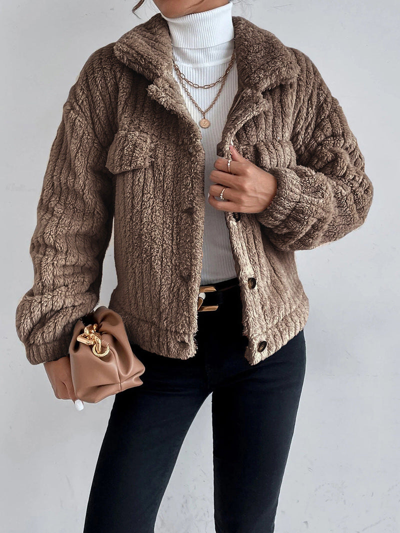 Elegantly Styled Jacket for Everyday Wear