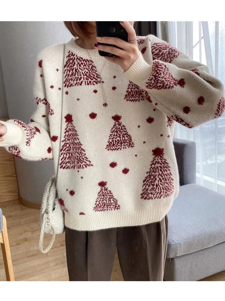 Classic Vintage Sweater with a Flattering Fit