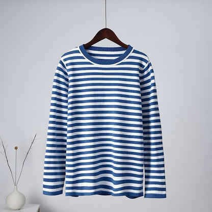 Beautifully Finished Top in a Timeless Design