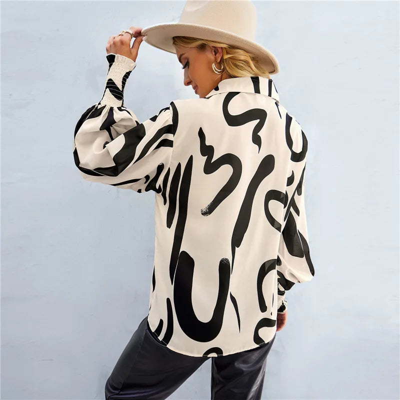 Beautifully Crafted Blouse in a Classic Style