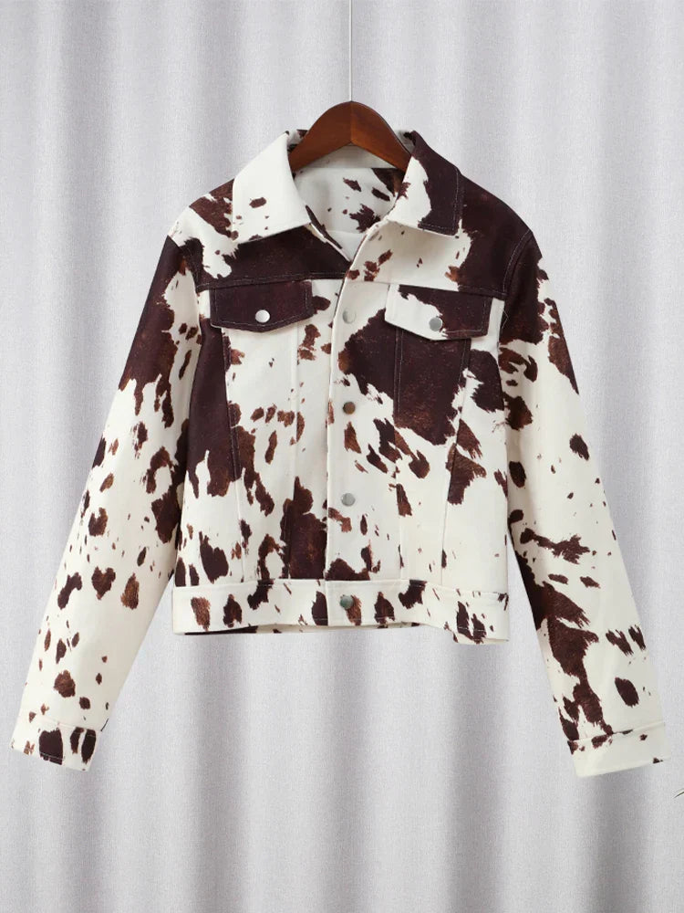 Effortlessly Elegant Jacket with a Timeless Design