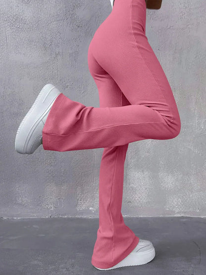 Classic Vintage Trousers with a Flattering Fit
