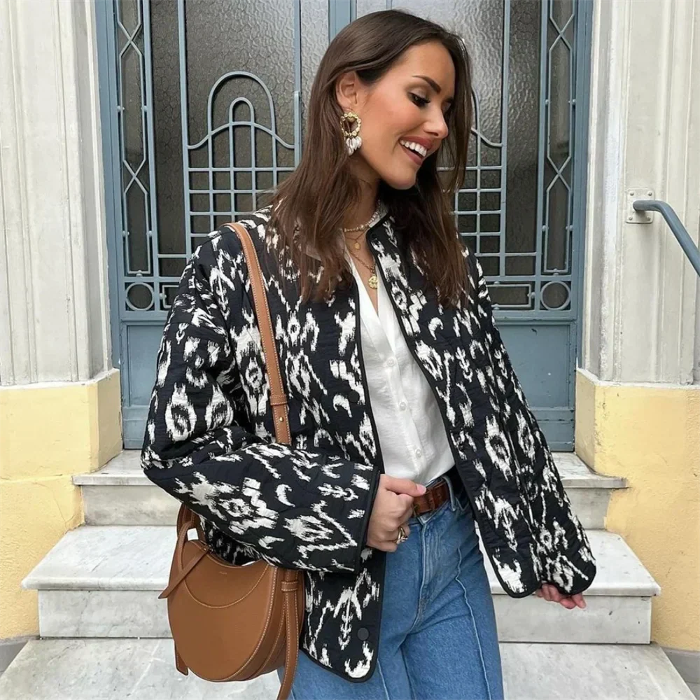 Sophisticated Jacket with a Clean Classic Look