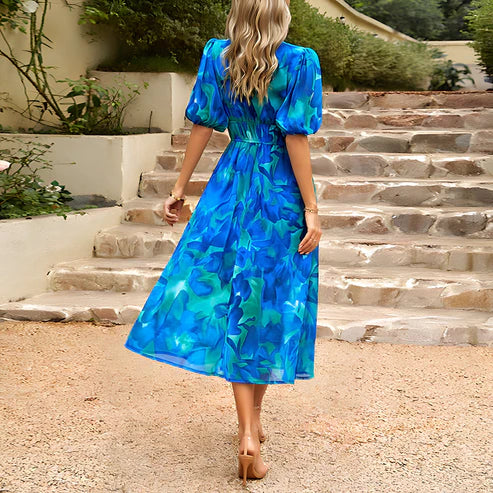 Classic Vintage & Enduringly Stylish Dress