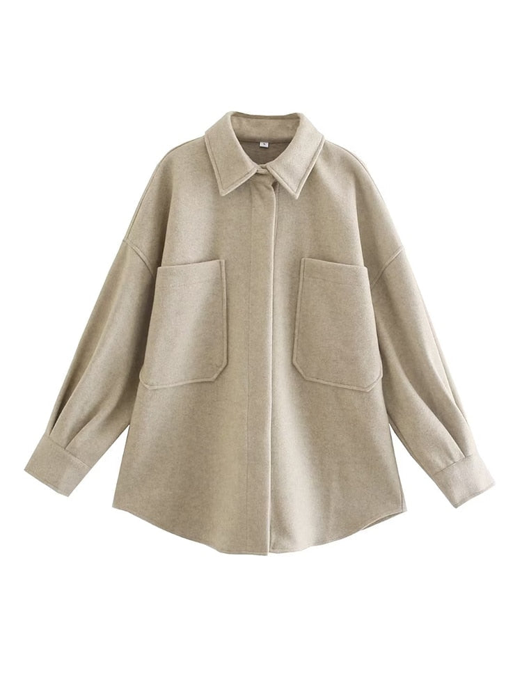 Sophisticated Blouse with a Clean Classic Look