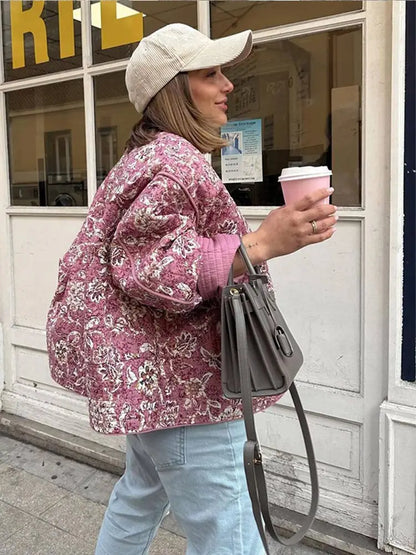 Effortlessly Elegant Jacket with a Timeless Design