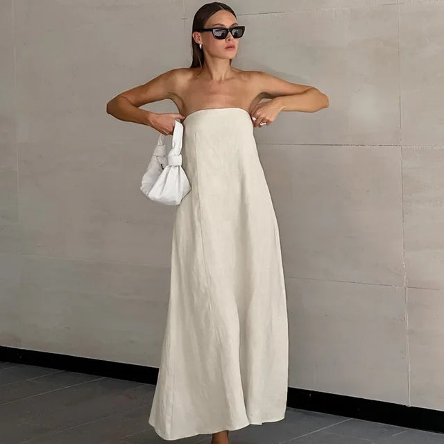 Sophisticated Dress with a Clean Classic Look