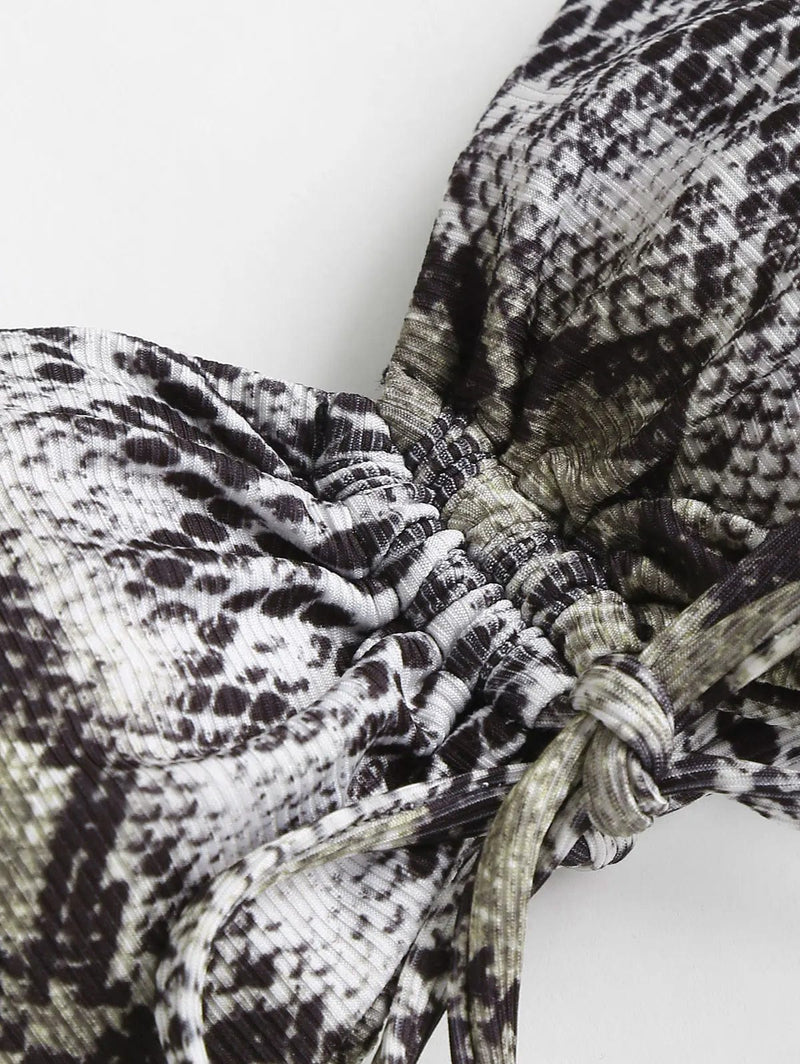 Gracefully Styled Garment for Any Occasion