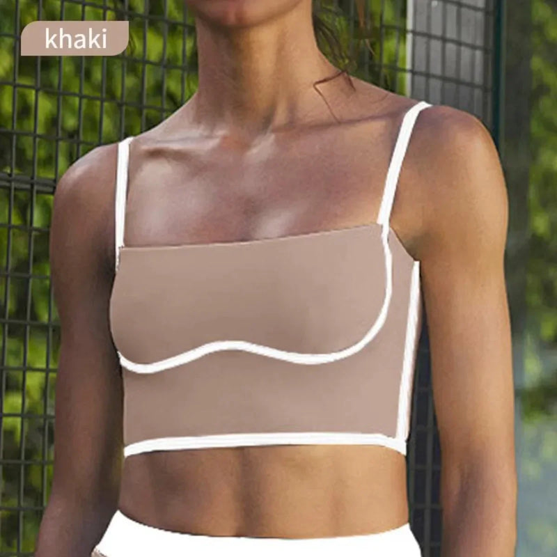 Well Tailored Top with a Graceful Silhouette