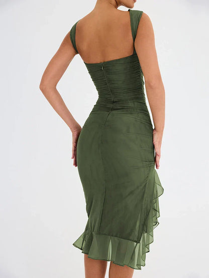 Beautifully Crafted Dress in a Classic Style